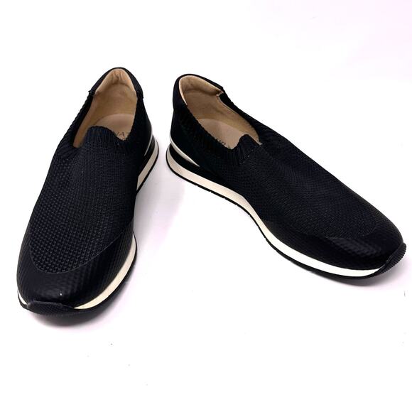 Naturalizer Lafayette Size 8M Slip On Sneakers Shoes Black with‎ White Stripe - Picture 1 of 7